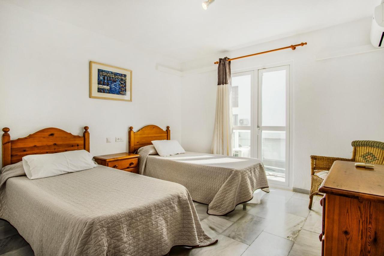 Duquesa Harbour Club Aparthotel Manilva Exterior photo