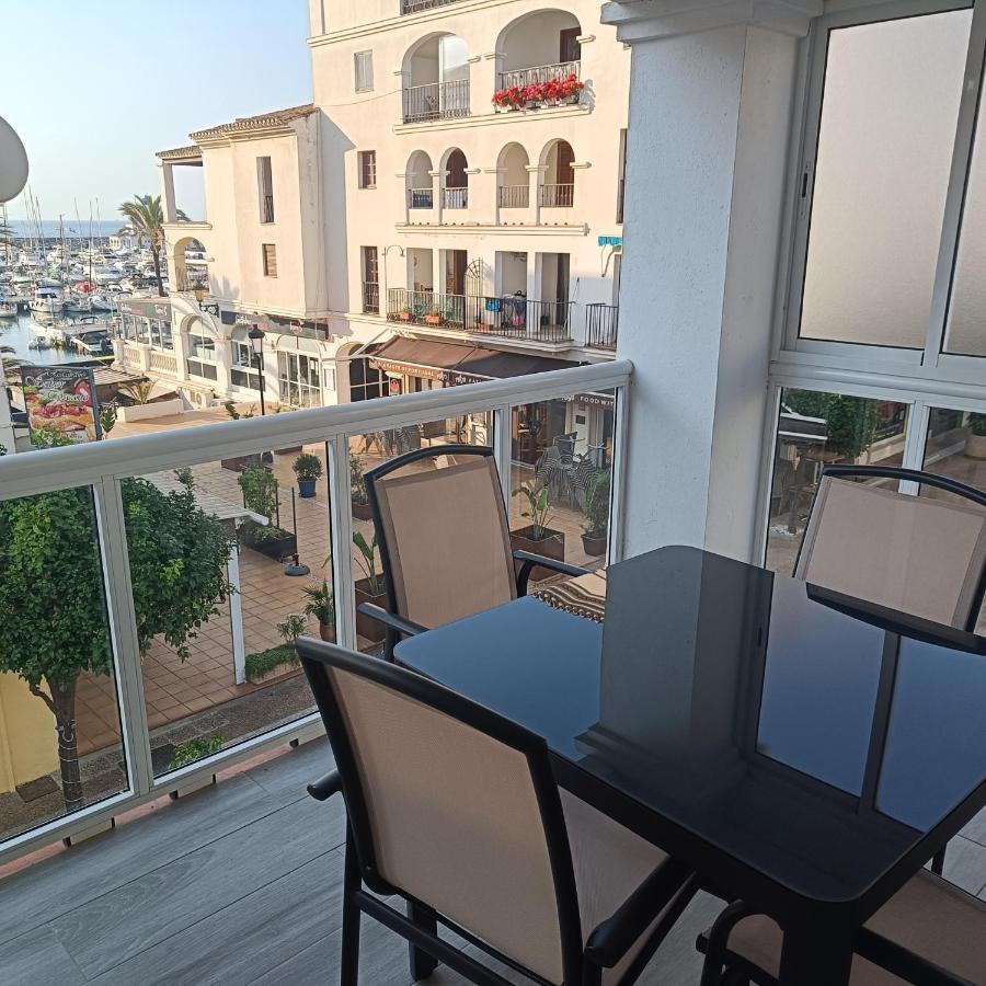 Duquesa Harbour Club Aparthotel Manilva Exterior photo